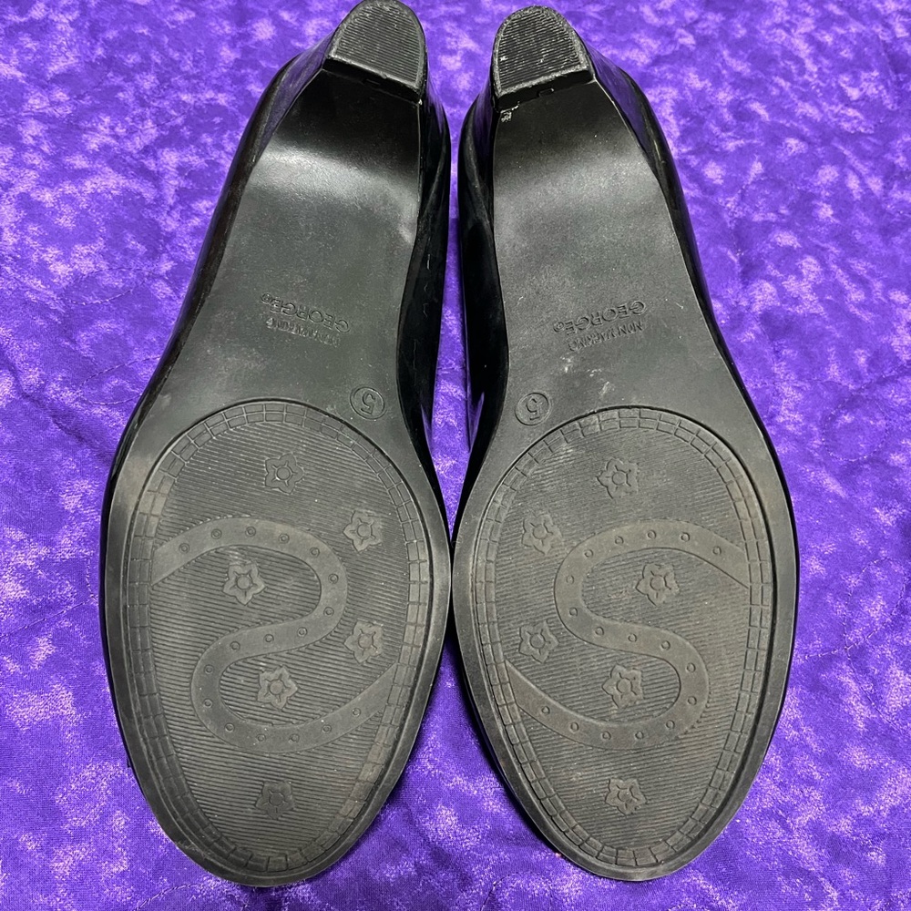 George heels - Picture 5 of 5